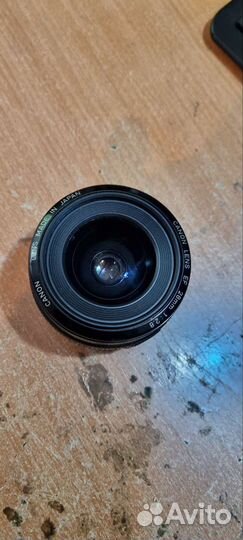 Объектив Canon EF 28 mm f/2.8