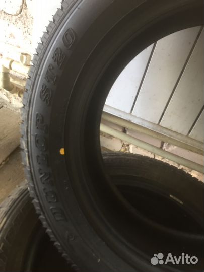 Dunlop Grandtrek ST20 215/60 R17