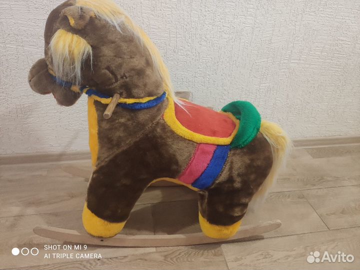 Качалка лошадь