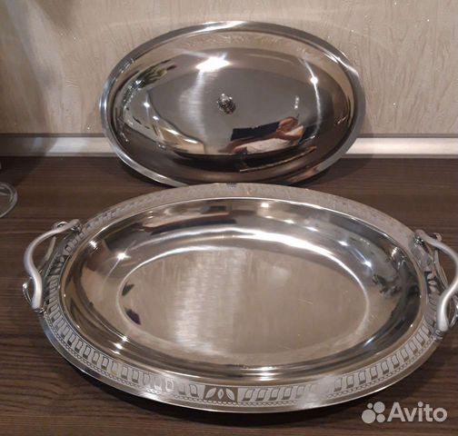 Блюдо с крышкой,овальное, стальное,Италия, новое