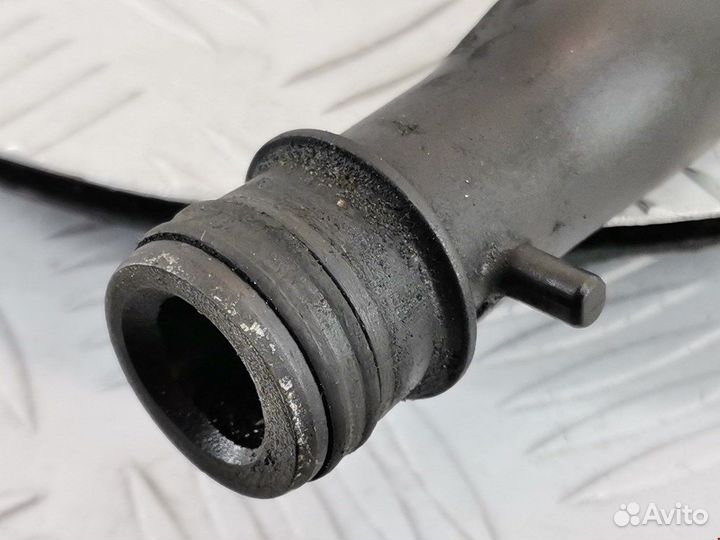 Патрубок охлаждения для Volkswagen Passat 6