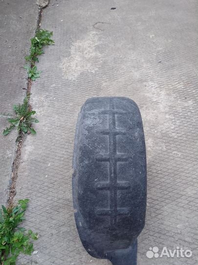 Подкрылок задний левый