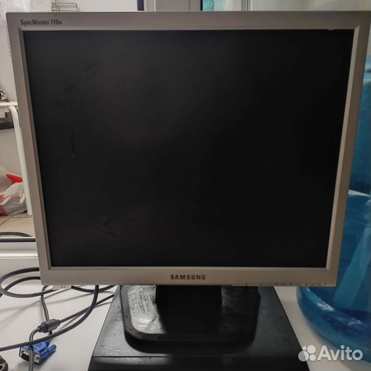 Монитор Samsung