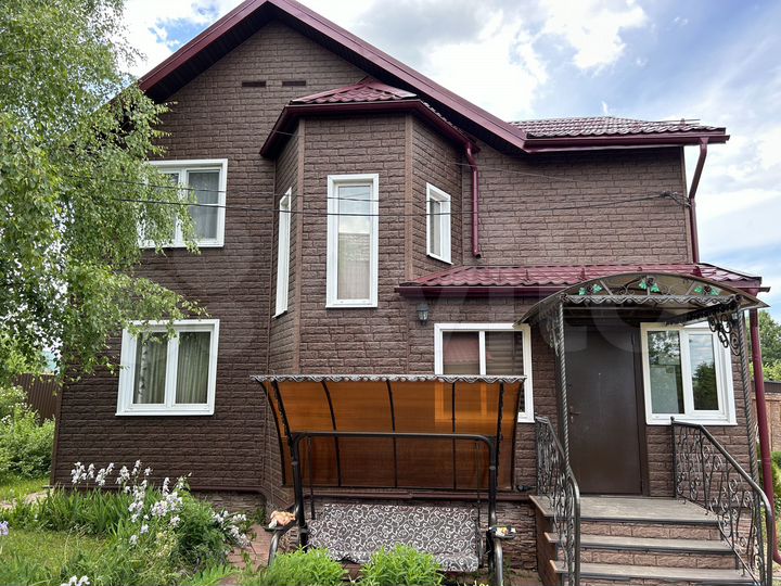 Коттедж 188,7 м² на участке 21,3 сот.