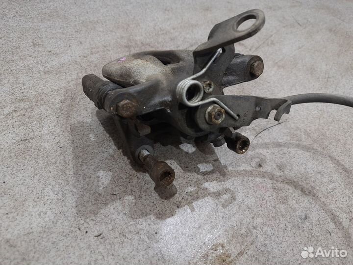 Задний правый суппорт для 1.8 Skoda Octavia A7