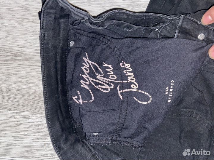 Джинсы reserved