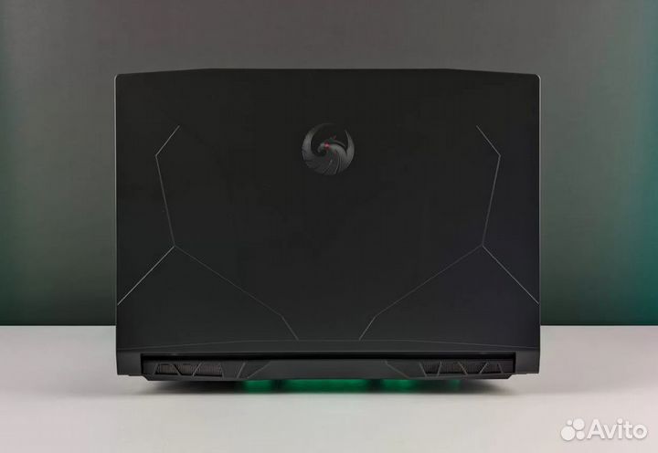 Игровой ноут MSI 15.6