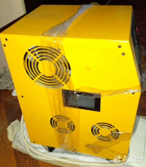 Источник бесперебойного питания новый