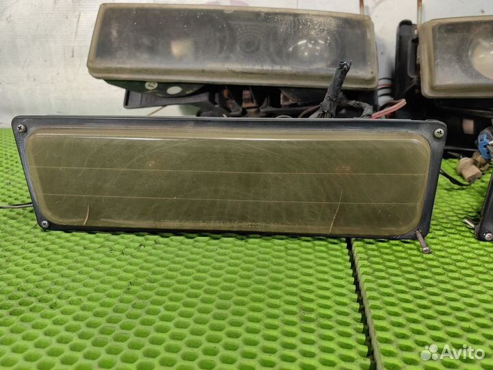 Фары передние Chevrolet Tahoe GMT400