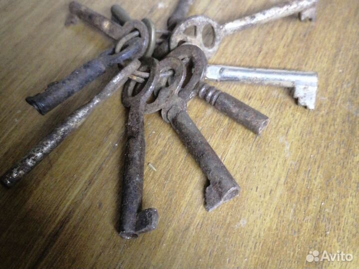 Старинные ключики