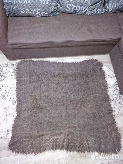 Пуховый платок новый