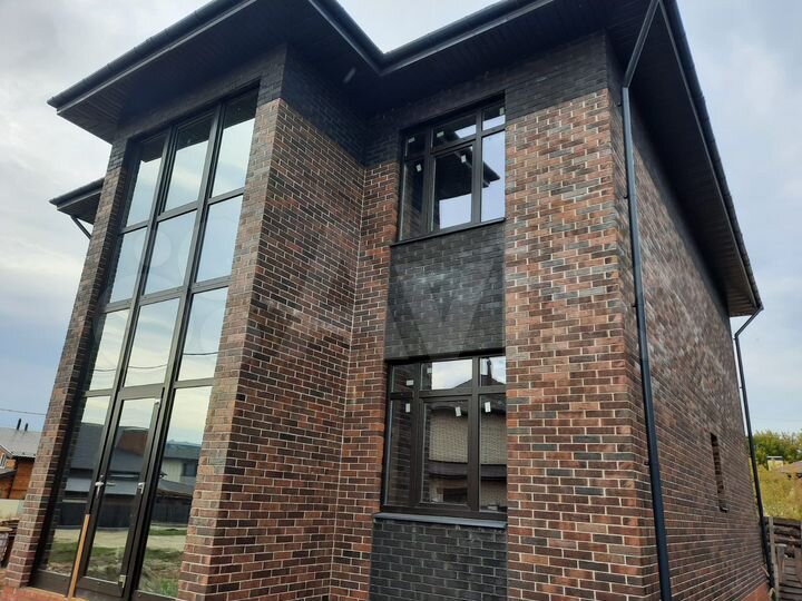 Коттедж 145 м² на участке 10 сот.