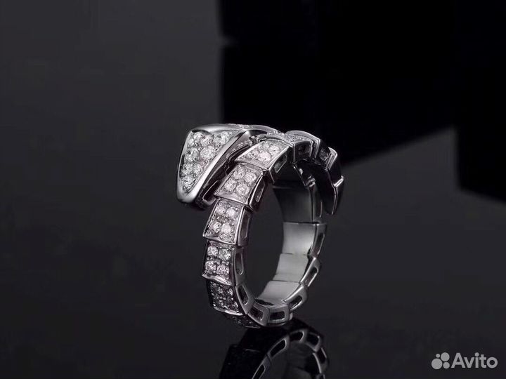 Кольцо Bvlgari serpenti