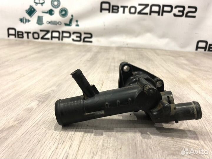 Термостат Renault Megane 2 K9K 2004 2005 2006 2007