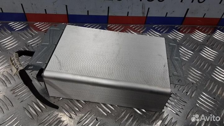 Усилитель акустической системы Audi A6/RS6/S6