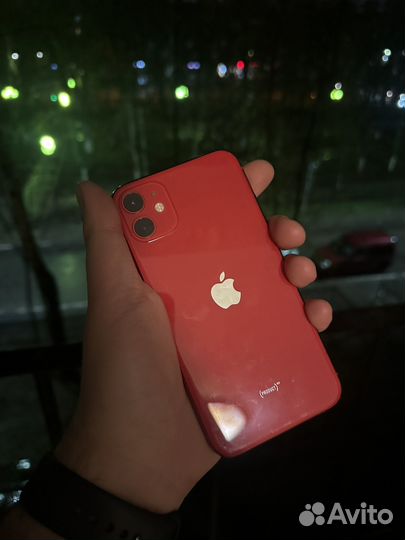 iPhone 11, 64 ГБ