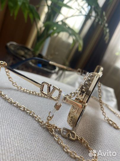 Солнцезащитные очки