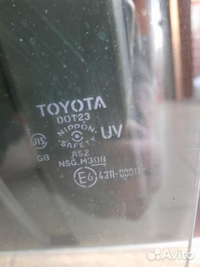 Стекло заднее правое Toyota corolla