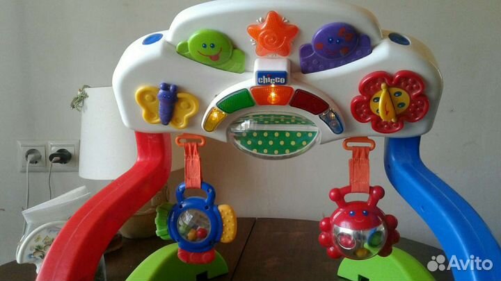 Игровой центр Chicco лёжа/сидя