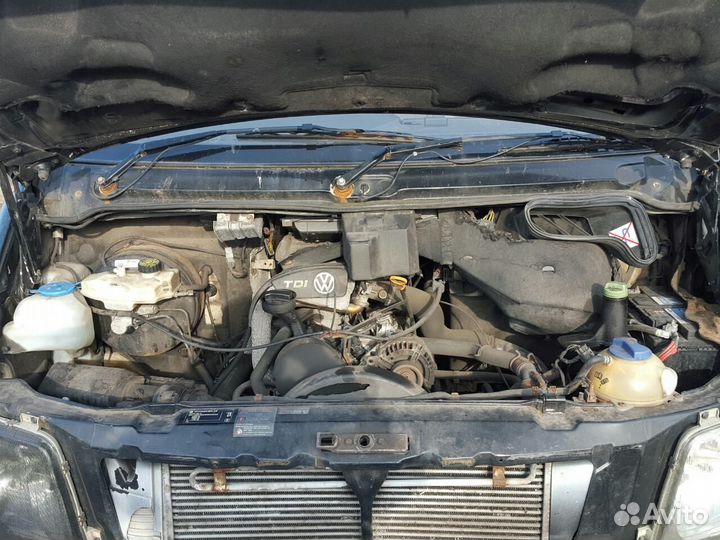 Петля капота левая для Volkswagen LT 2 2D0823301B