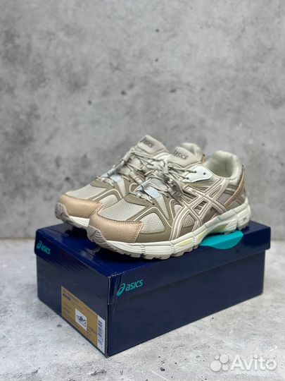 Кроссовки Asics
