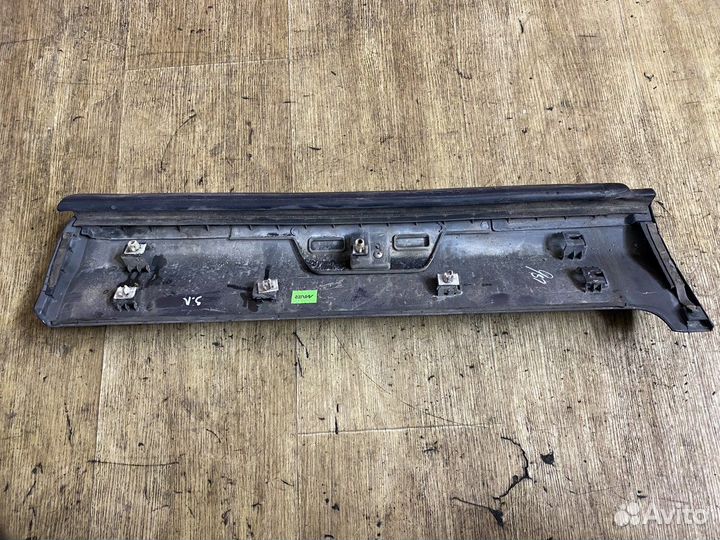 Накладка двери задняя левая сrv-4 Honda CR-V