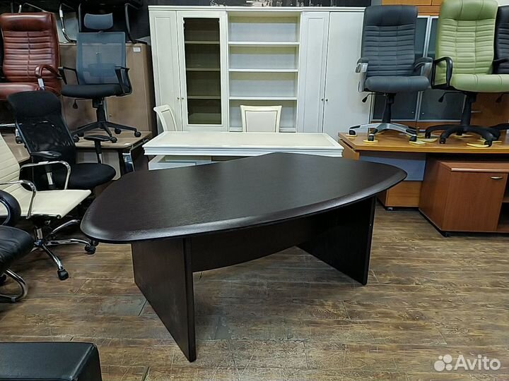 Стол руководителя б/у 205х112х75 02172-внг