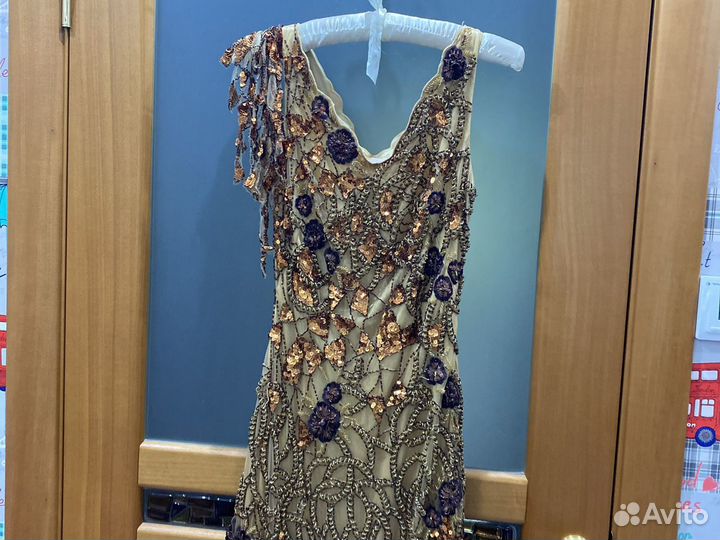 Нарядное платье в пол 40-42