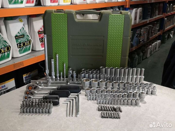 Набор инструмента 1/4, 3/8, 1/2 151пр Дело Техники