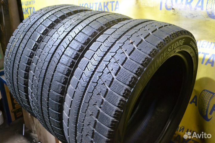 Bridgestone Blizzak VRX 215/50 R17