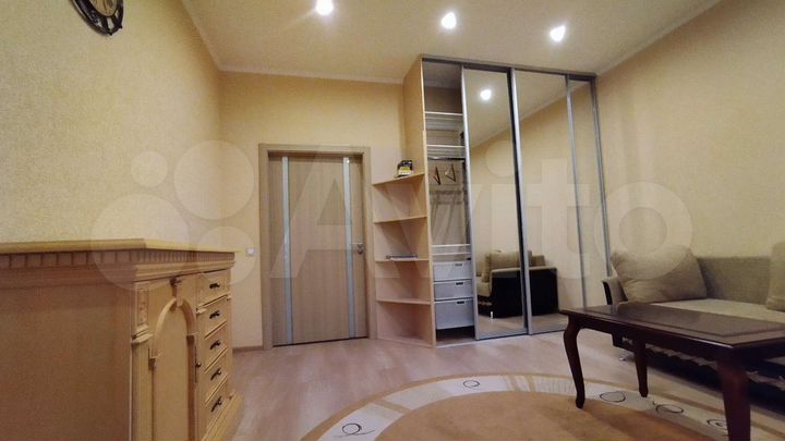 2-к. квартира, 65 м², 3/5 эт.