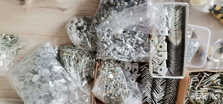 Мебельная фурнитура