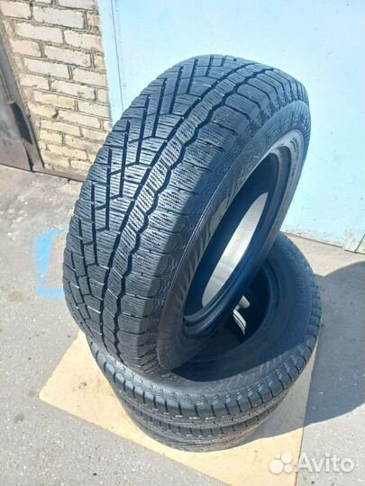 Gislaved Soft Frost 200 215/70 R16