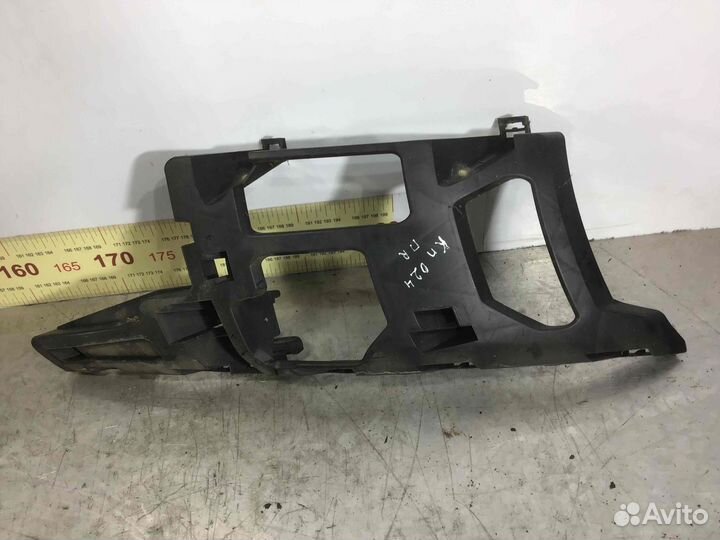 Кронштейн бампера переднего Ford Mondeo 7S7117E856 null