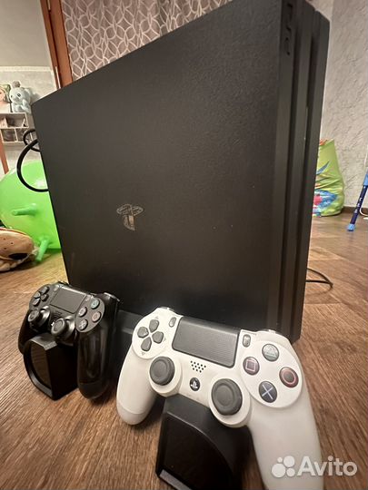 Sony PS4 pro 1tb