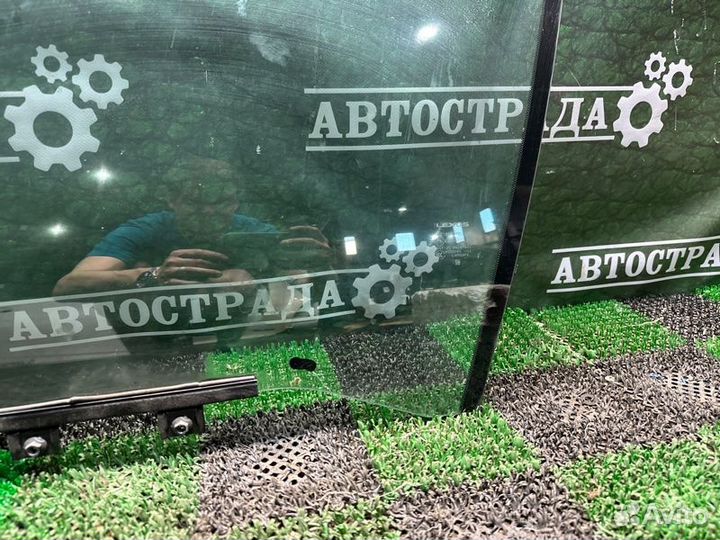 Стекло двойное переднее левое Lexus Ls 2017-2023