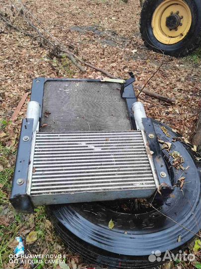 Радиатор на трактор кейс