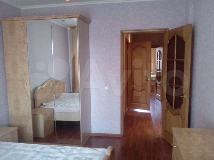 2-к. квартира, 65 м², 4/15 эт.