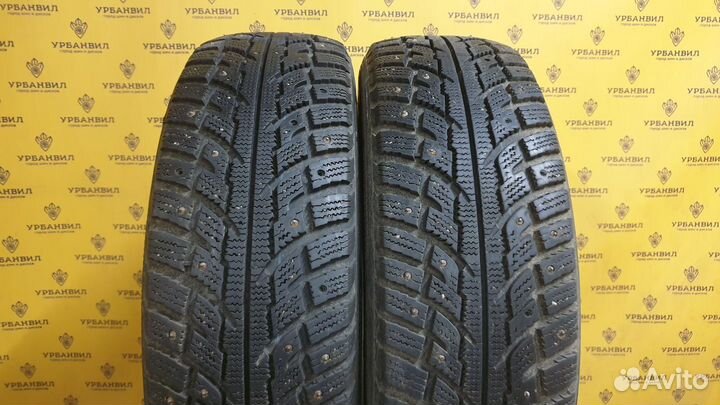 Kumho I'Zen RV Stud KC16 215/70 R16 100T