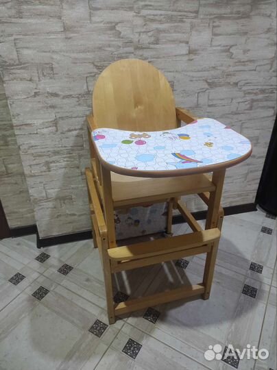 Стульчик для кормления