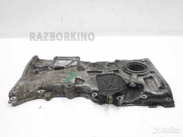 Крышка двигателя передняя