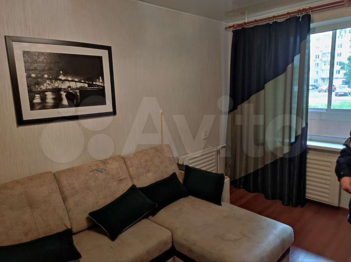 2-к. квартира, 45 м², 1/9 эт.