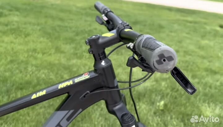 Велосипед cube (2023) рама 20