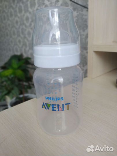 Бутылочка avent антиколиковая