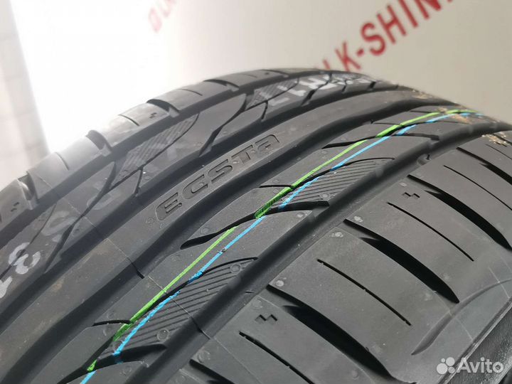 Kumho Ecsta PS31 215/50 R17 95W
