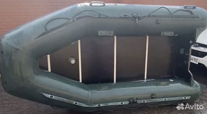 Лодка пвх 350 бриг с мотором 9.9