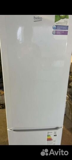 Холодильник Beko cs 328020