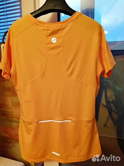 Футболка женская