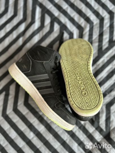 Кроссовки детские adidas 35 размер