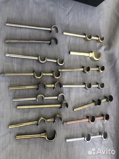 Держатель для карниза